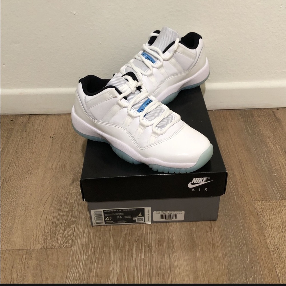Jordan 11 legend blue low 4.5Y/6W